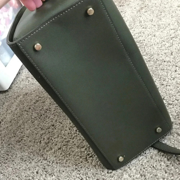 Kate Spade Olive Green ZIP Purse - Picture 4 of 9
